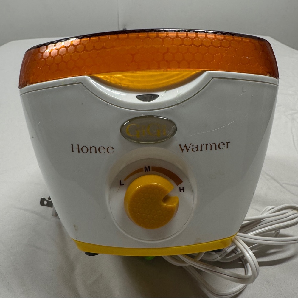 GiGi Honee Warmer Durable Professional Wax Warmer - Picture 2 of 10